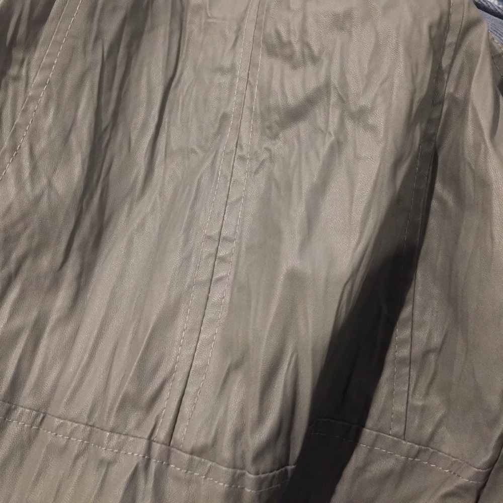 NWT Vertigo Paris Faux Leather Bomber - Picture 8 of 8